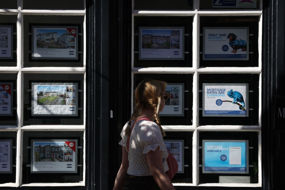 Young Buyers Get Boost from Improving UK Housing Affordability